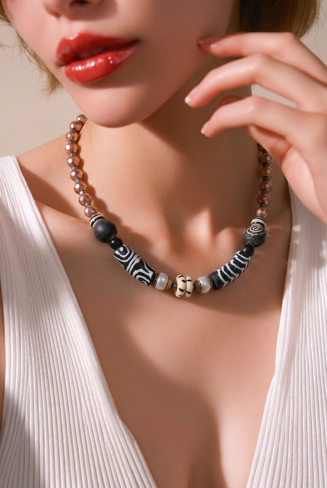 Hematite si sticla Krobo